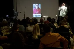 035